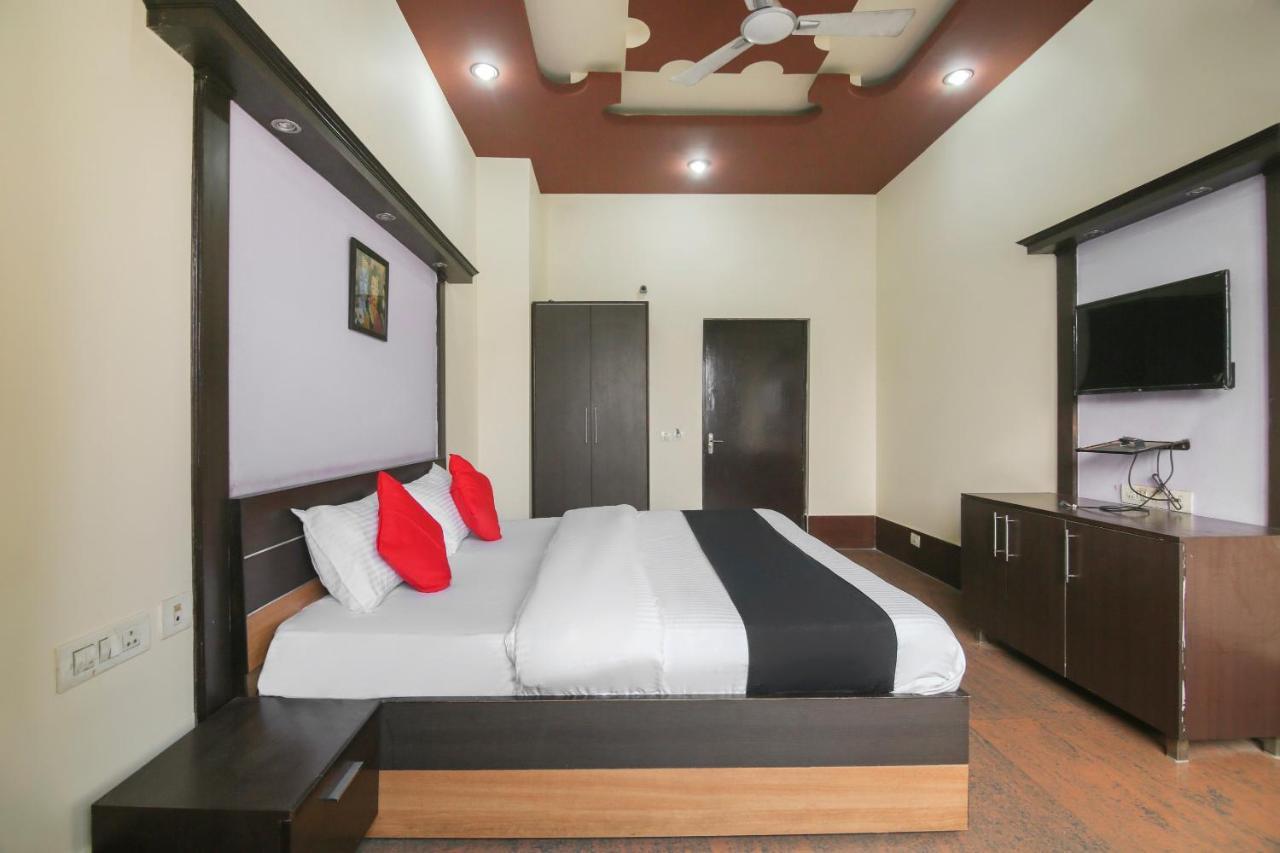 Capital O 68148 Hotel Shree Jee Palace Ghaziabad Εξωτερικό φωτογραφία