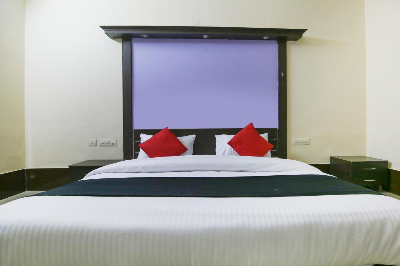 Capital O 68148 Hotel Shree Jee Palace Ghaziabad Εξωτερικό φωτογραφία