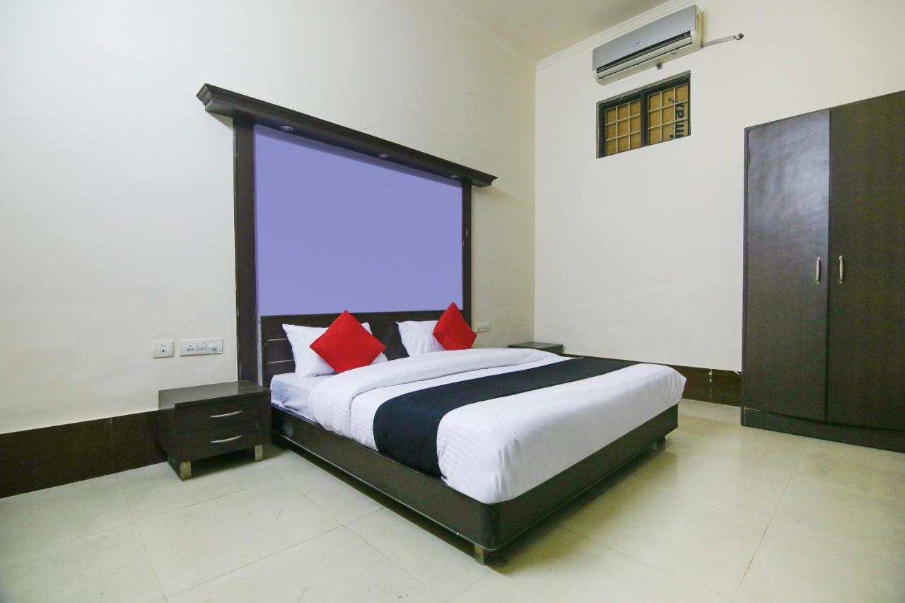 Capital O 68148 Hotel Shree Jee Palace Ghaziabad Εξωτερικό φωτογραφία