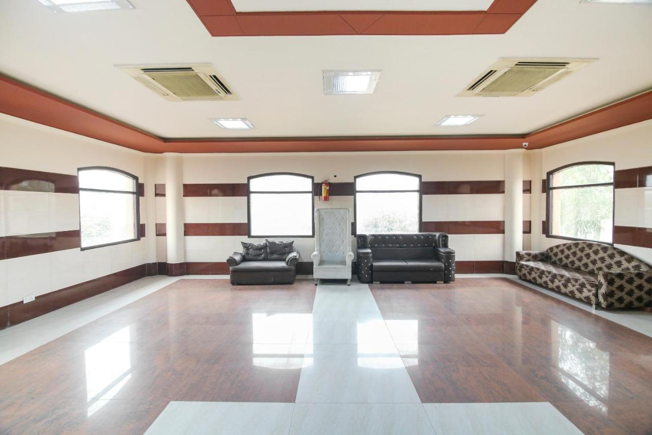 Capital O 68148 Hotel Shree Jee Palace Ghaziabad Εξωτερικό φωτογραφία
