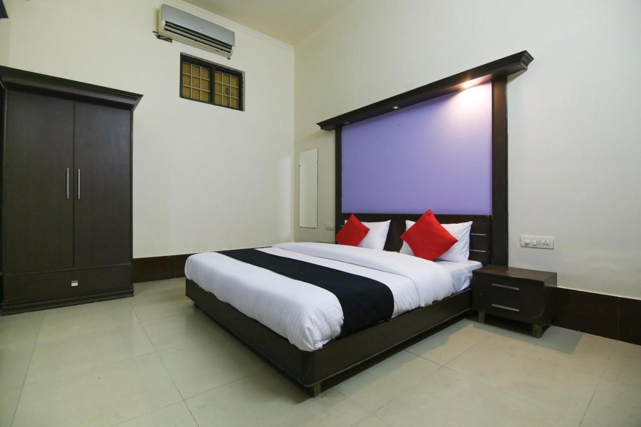 Capital O 68148 Hotel Shree Jee Palace Ghaziabad Εξωτερικό φωτογραφία