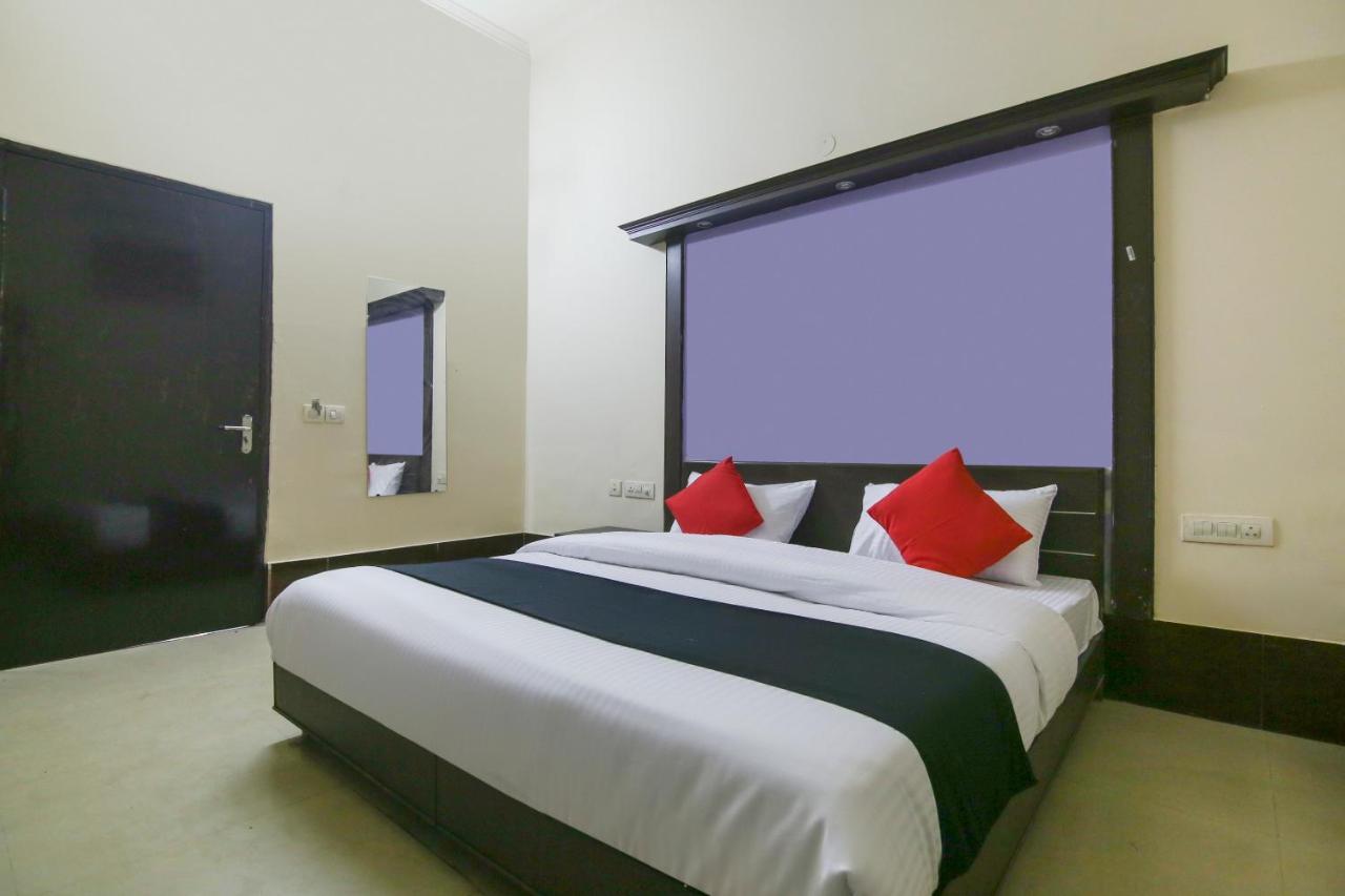 Capital O 68148 Hotel Shree Jee Palace Ghaziabad Εξωτερικό φωτογραφία