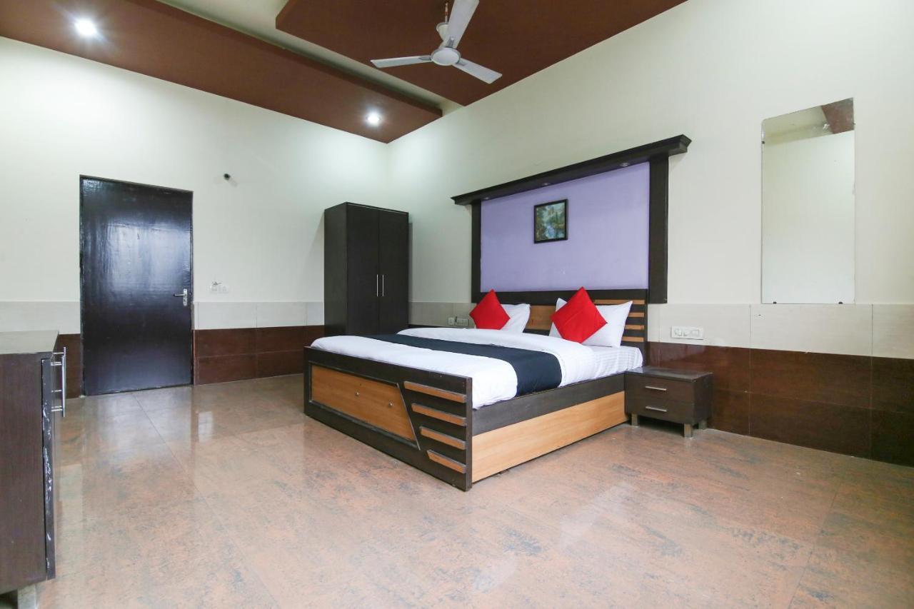 Capital O 68148 Hotel Shree Jee Palace Ghaziabad Εξωτερικό φωτογραφία